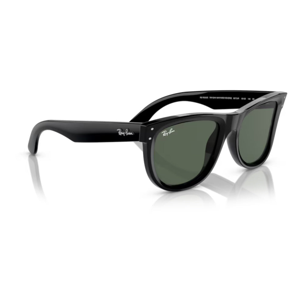 Ray-Ban - Ray-Ban Wayfarer Reverse RBR0502S 6677VR – Occhiali da Sole Neri con Lenti Verde Scuro -